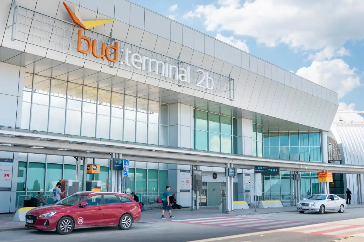 budapešť letisko budova terminálu 2B
